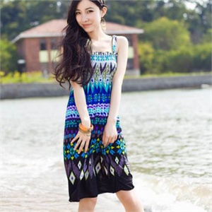 时尚潮流夏季热销丝质吊带女生沙滩长裙