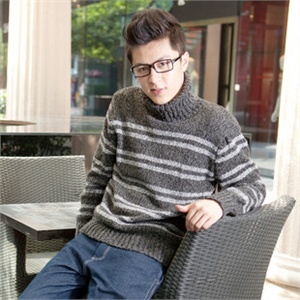 2011新款男士 时尚潮人保暖推荐 <em>高领</em>条纹<em>粗线</em>