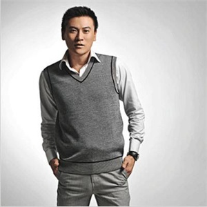 男士热卖商务嵌条纹舒适V领纯羊毛背心_906092