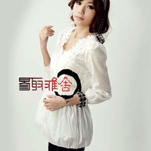 易取难舍 领蕾丝花边缩腰上衣 白 8720