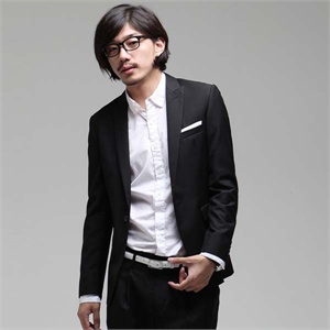 SIVI MOGN 2012春装 单纽扣开身 简洁大方 男士修身休闲西装 黑色
