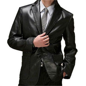 精品UYUK型男演绎气质款两扣休闲皮西服