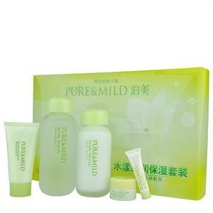 泊美 植物水润系列水漾柔润保湿套装（130ml+100ml）