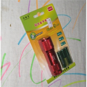 万格莱铝合金手电筒 9灯头 配3节7#电池 型号：W-001