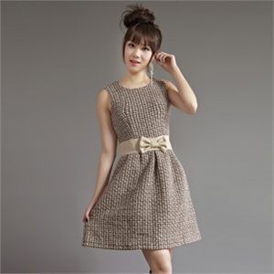 2011早春新品 韩版公主甜美气质精致高档蝴蝶结装饰连衣裙Q00047