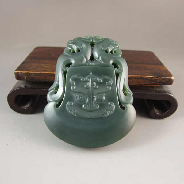 【玉友】 和田玉青玉顶级料俯上有龙/双龙斧 888185636